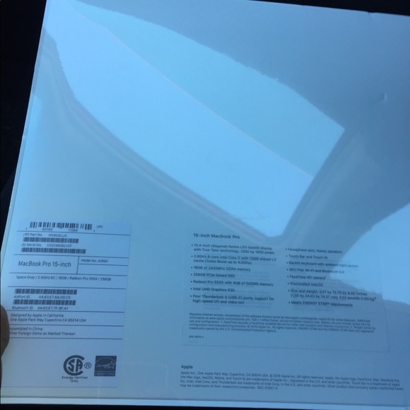 MacBook Pro - Picture 3 of 3